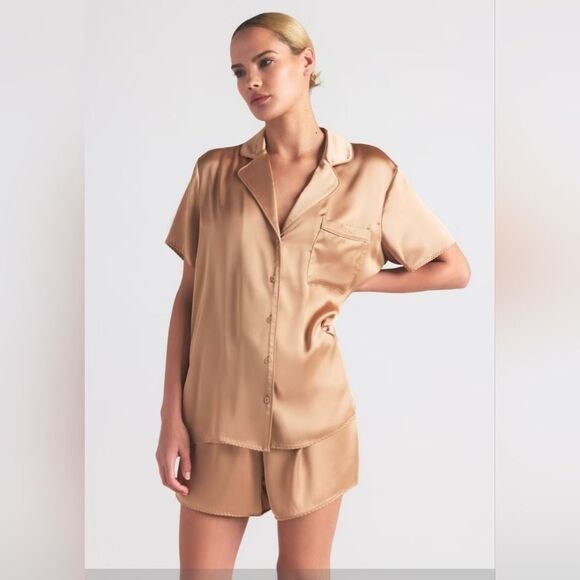 SKIMS Tan Satin Pajama Set - Picture 1 of 4